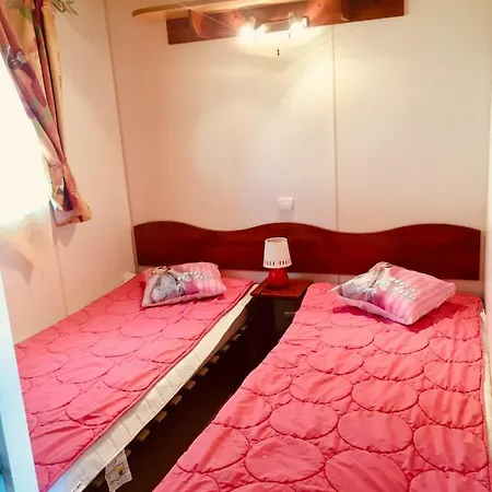 Mobilhome Tout Confort Camping 4 Etoiles L Ayguade * イエール